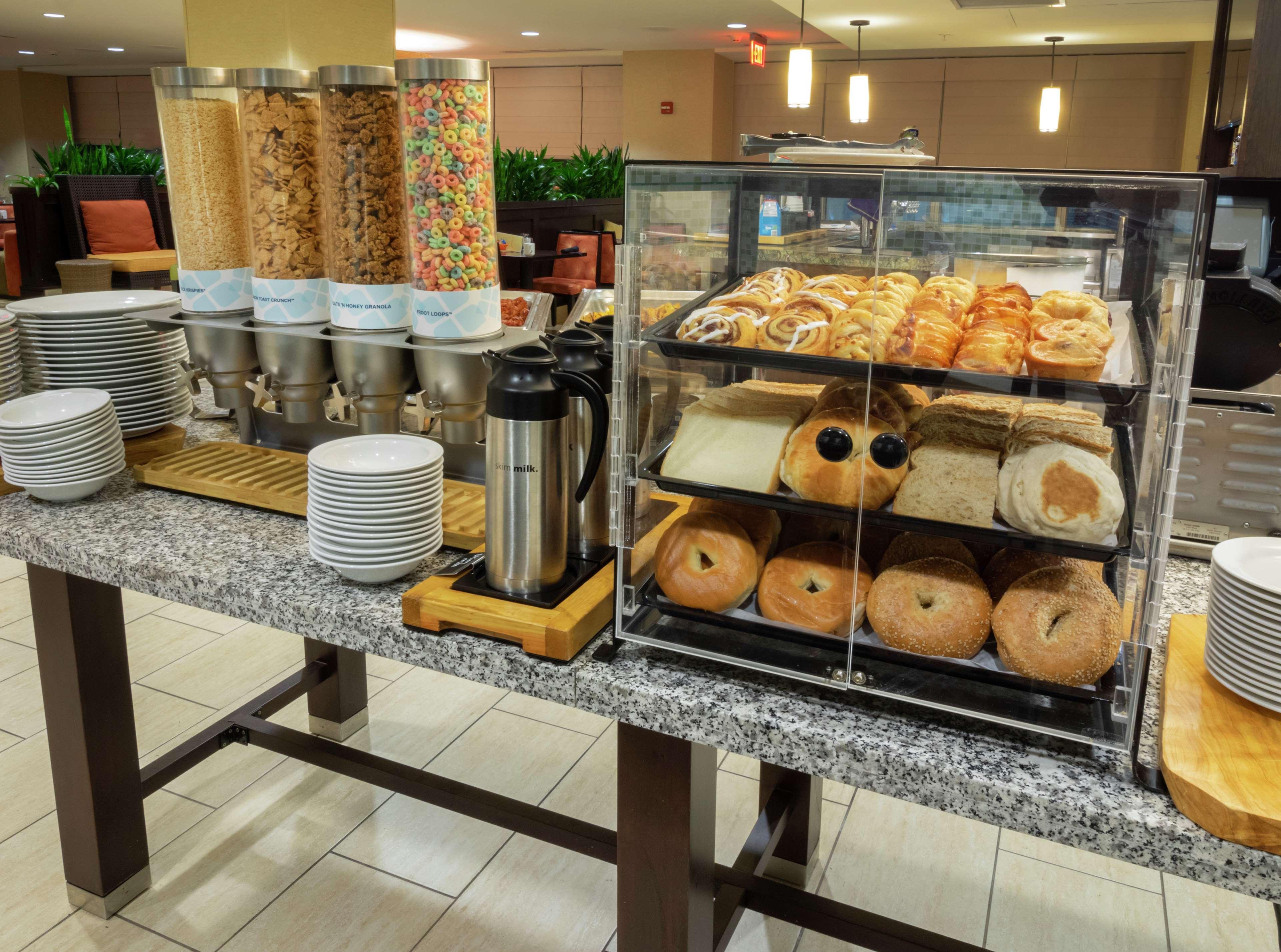 The Hilton Garden Inn Buffalo-Downtown Εξωτερικό φωτογραφία
