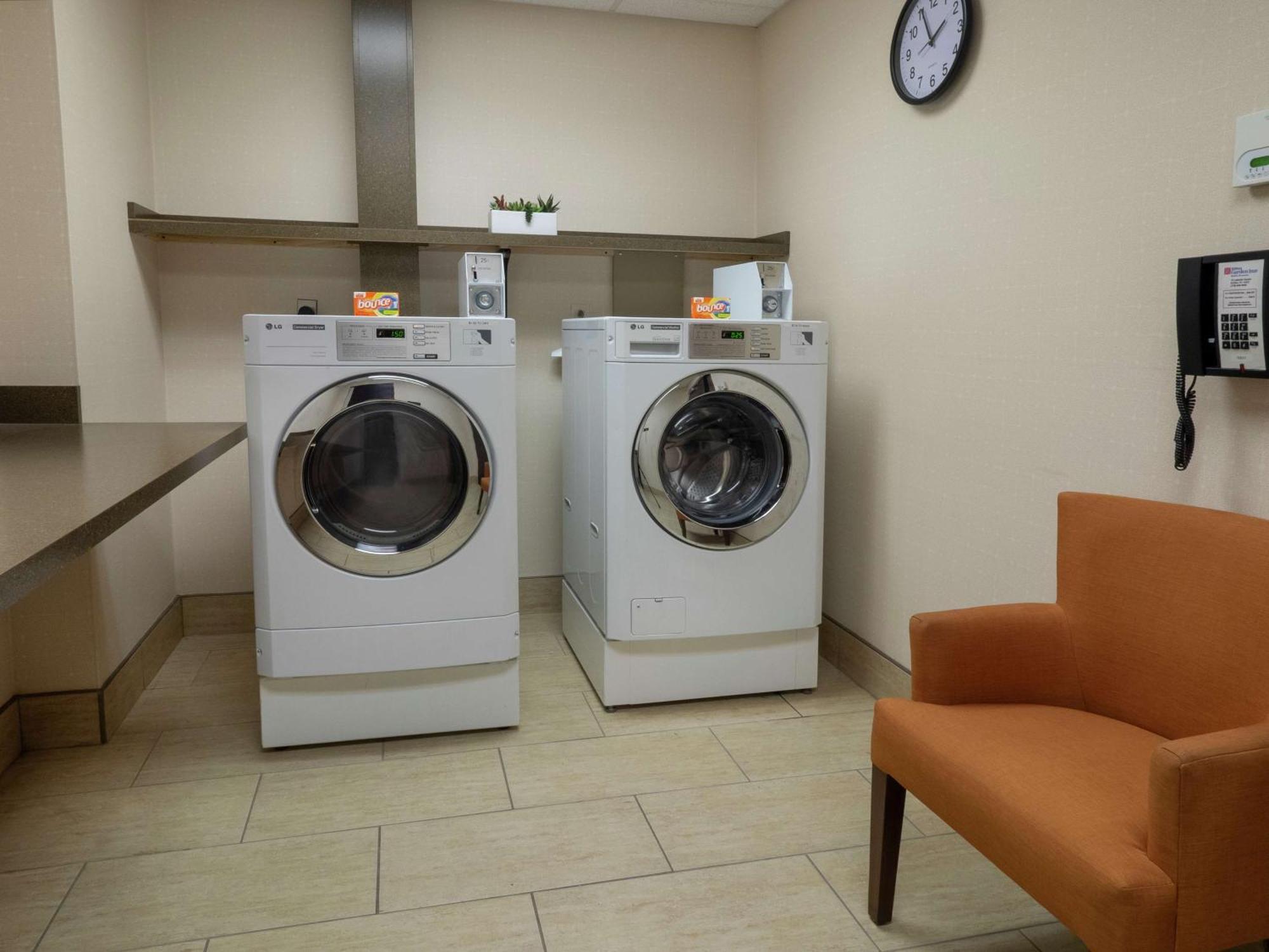 The Hilton Garden Inn Buffalo-Downtown Εξωτερικό φωτογραφία