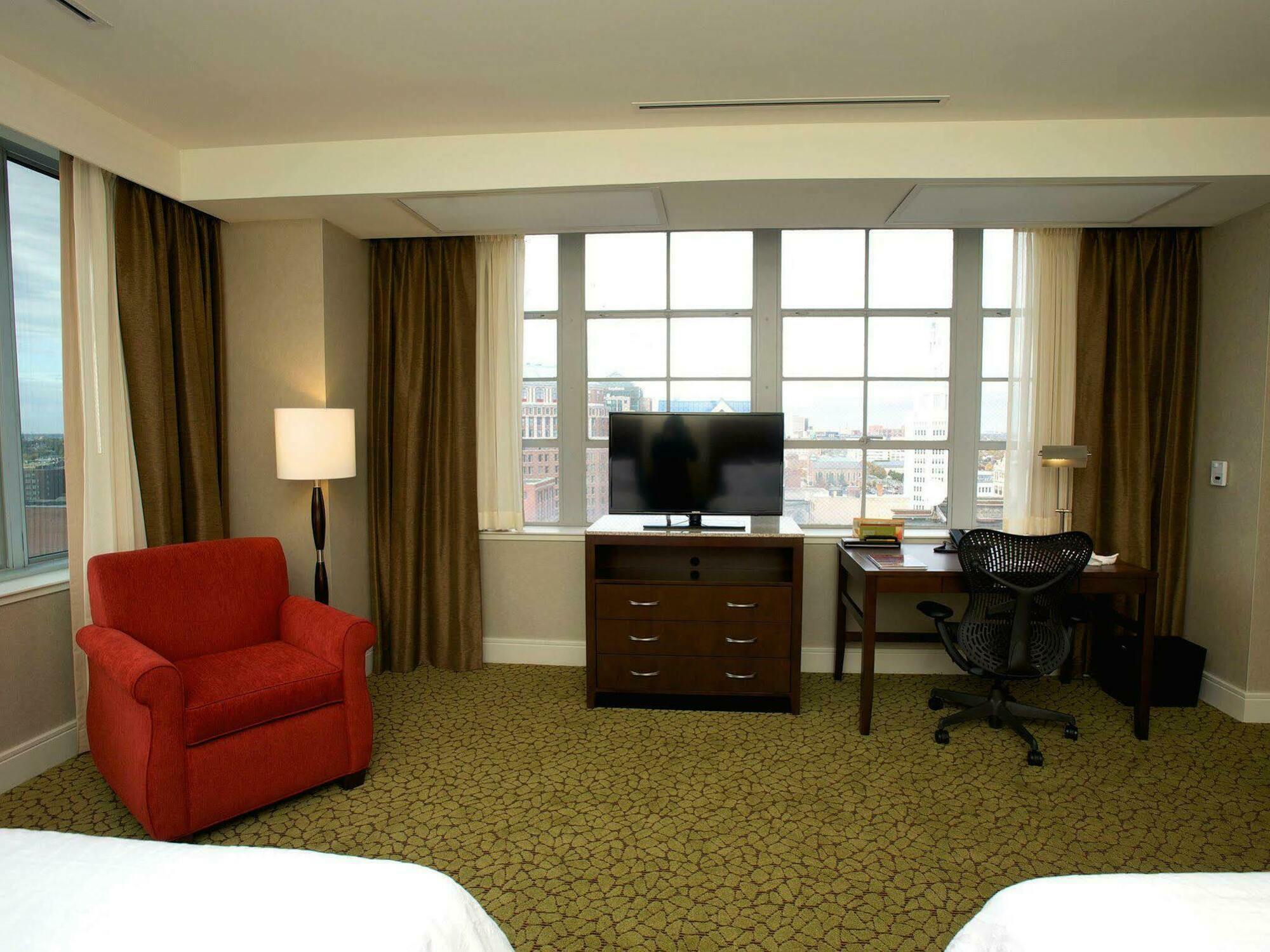 The Hilton Garden Inn Buffalo-Downtown Εξωτερικό φωτογραφία